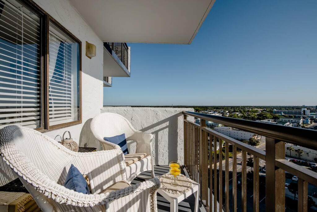 Royal Retreat-Amazing View-King Bed-1 Bedroom-Full Kitchen-Free Parking-Self Check-In Миртл-Бич Экстерьер фото